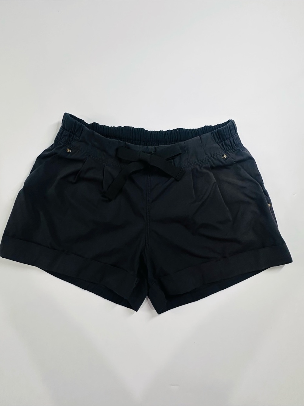Lululemon Spring Break Away Cuffed Shorts ✨
Size: 6